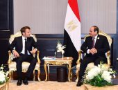 الرئيس السيسى لـ"ماكرون": نتطلع لتعزيز التنسيق السياسى مع فرنسا وتبادل وجهات النظر 