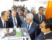 وزير التعليم العالى يفتتح معرض جامعة القاهرة فى جناح الابتكار الأخضر 