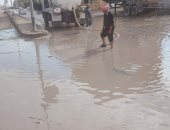 طقس اليوم بشمال سيناء.. مجلس مدينة العريش يدفع بسيارات سحب مياه الأمطار