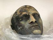علماء آثار إيطاليون يكتشفون تماثيل برونزية "استثنائية" فى توسكانا.. فيديو