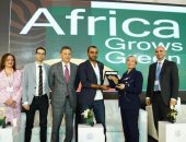  وزيرة البيئة تسلم جوائز مبادرة Africa Grows Green لمعالجة تغير المناخ