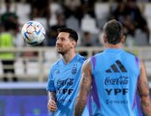 ميسي يعود لتدريبات الأرجنتين قبل مواجهة السعودية فى كأس العالم