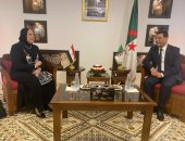 نيفين جامع تستعرض استراتيجية مصر للنهوض بقطاع الحرف اليدوية والتراثية 