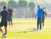 إيهاب جلال يقود المران الصباحى للمصرى قبل ودية إنبى استعدادا للزمالك