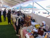 محافظ الإسكندرية يتفقد المعرض الخيري ضمن مبادرة "باب رزق" على شاطئ السرايا 