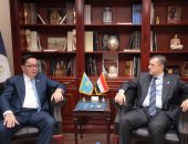 وزير السياحة والآثار يلتقي سفير كازاخستان بالقاهرة لبحث تعزيز التعاون المشترك