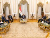 وزير الإنتاج الحربى يستقبل سفير بيلاروسيا لمناقشة تعزيز التعاون الثنائى