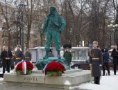 الرئيسان الروسي والكوبي يرفعان الستار عن النصب التذكاري لفيدل كاسترو في موسكو