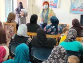 توقيع الكشف الطبى وعلاج 1861 حالة خلال قافلة بقرية الناصرية فى المنيا