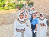 طلاب آثار أسوان ينظمون موكبا فرعونيا احتفالا بمرور 25 عاما على افتتاح متحف النوبة