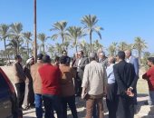نائب محافظ شمال سيناء يتابع العمل فى محاور الطرق بالشيخ زويد