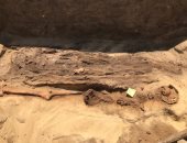 اكتشاف مقابر ودفنات ترجع لعصور مختلفة ومومياوات ذات ألسنة ذهبية بجبانة قويسنا الأثرية