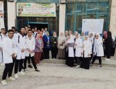 "تمريض حلوان" تنظم قافلة صحية بعنوان "رعاية صحة المرأة" أمام الجامعة 