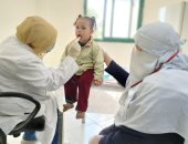 "صحة المنيا" تقدم الخدمات الطبية والعلاجية لـ1894 حالة بقرية جبل الطير البحرية