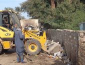 رفع 350 طنا من القمامة والمخلفات فى حملة نظافة بمركز جرجا فى سوهاج