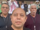 حسن شحاتة وجهاز الفراعنة الأسبق يؤازرون السعودية أمام بولندا.. فيديو