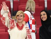 رئيسة كرواتيا السابقة تدعم منتخب بلادها بعد فوزه على كندا فى كأس العالم