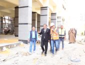 رئيس جامعة سوهاج يتفقد المراحل النهائية من تشطيبات مبنى المعامل الطبية