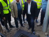 رئيس القابضة للمياه يتفقد مشروعات حياة كريمة بمركز كفر سعد بدمياط