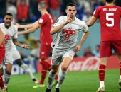 سويسرا تهزم صربيا بثلاثية وتتأهل لدور الـ16 من كأس العالم 2022.. فيديو