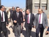 رئيس جامعة الإسكندرية يتفقد منشآت كلية الطب البيطري بأبيس.. صور 