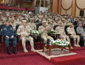 وزير الدفاع يشهد المرحلة الرئيسية لمشروع مراكز القيادة التعبوى "فتح - 5"