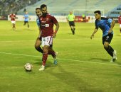 الأهلي يتفوق على غزل المحلة بثنائية في الشوط الأول (فيديو)