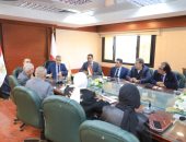 "الفقى" يبحث تطوير الهوية البصرية لمحافظة سوهاج