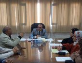 نائب محافظ دمياط يبحث رفع نواتج تطهير الترع والمصارف