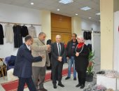 أكثر من 12 ألف قطعة ملابس فى معرض التكافل الاجتماعى بجامعة حلوان