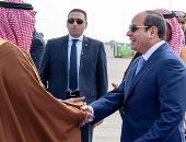 أول قمة عربية ـ صينية بمشاركة الرئيس السيسى والملك سلمان.. حضور عربى قوى فى قمة الرياض لتأسيس عهد جديد من التعاون مع العملاق الآسيوى.. وبكين تصف علاقاتها مع القاهرة بـ"الذروة الأولى" فى الانفتاح على العرب