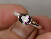 أغرب الأحجار الكريمة التى تضىء في الظلام.. تساعد على الهدوء والراحة