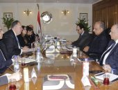  وزير قطاع الأعمال يطرح دراسات تفصيلية لمشروعات جديدة لتوطين الصناعة وخفض الواردات 