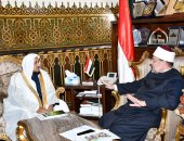 رئيس المجلس الإسلامى العالمى للدعوة يشكر الرئيس السيسى على دعمه للفكر الوسطى
