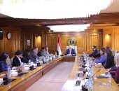 وزير التعليم العالى يبحث سبل التعاون المشترك مع البنك الدولى و"العمل الدولية"