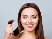 وصفات طبيعية لحل مشاكل الشعر المختلفة.. هش أو جاف أو حتى قشرة الرأس