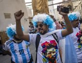 جماهير الأرجنتين تشعل الأجواء قبل مواجهة فرنسا وميسي يتصدر المشهد.. صور