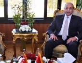 وزير الطيران: تعزيز التعاون والشراكة لجذب مزيد من الحركة الجوية والسياحية