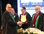 تكريم 134 عالما بجامعة القاهرة خلال احتفالية عيد العلم الـ17.. بالأسماء