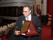 فوز الشاعر والناقد الأدبى أحمد بلبولة بجائزة نجيب محفوظ للإبداع من جامعة القاهرة