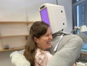 معهد أنظمة ذكية يبتكر "روبوت" مخصص لعناق يشبه "الحضن البشرى"