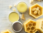 5 استخدامات مختلفة لشمع عسل النحل.. منها للديكور والتجميل