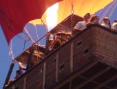 تحليق رحلات البالون الطائر بالأقصر على متنها الأفواج السياحية.. صور