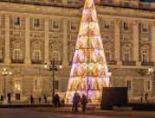 الأزمات تعكر احتفالات الكريسماس فى أوروبا.. بلجيكا تقلل من أضواء عيد الميلاد.. وهولندا تستخدم لمبات "الليد".. وإطفاء برج إيفل.. ونقص المواد الغذائية يفسد المناسبة.. وأزمة الطاقة وتغير المناخ أبرز الأسباب
