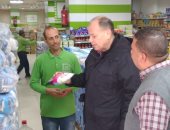 محافظ أسيوط يتابع توافر السلع بالأسواق وتنوعها والتأكد من ضبط الأسعار