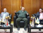 محافظ الوادى الجديد ووفد "زراعة النواب" يتفقدون مشروع فوسفات أبو طرطور 