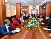 عادل الغضبان يتابع معدلات الإنجاز بمشروعات الإسكان فى بورسعيد