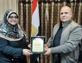 وكيل تعليم دمياط يكرم عددا من مديرى المدارس بدميـاط الجديدة.. صور