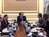 رئيس الوزراء يتابع مع رئيس هيئة الاستثمار خطط الترويج للفرص الاستثمارية بمصر
