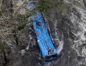 ارتفاع عدد ضحايا سقوط حافلة فى نهر بإسبانيا إلى 6 قتلى
